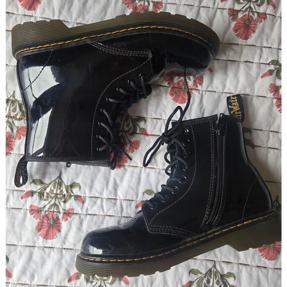 Dr. Martens Junior 1460 Patent Leather Lace Up Boots, Black  4M 5 US L - Picture 6 of 9